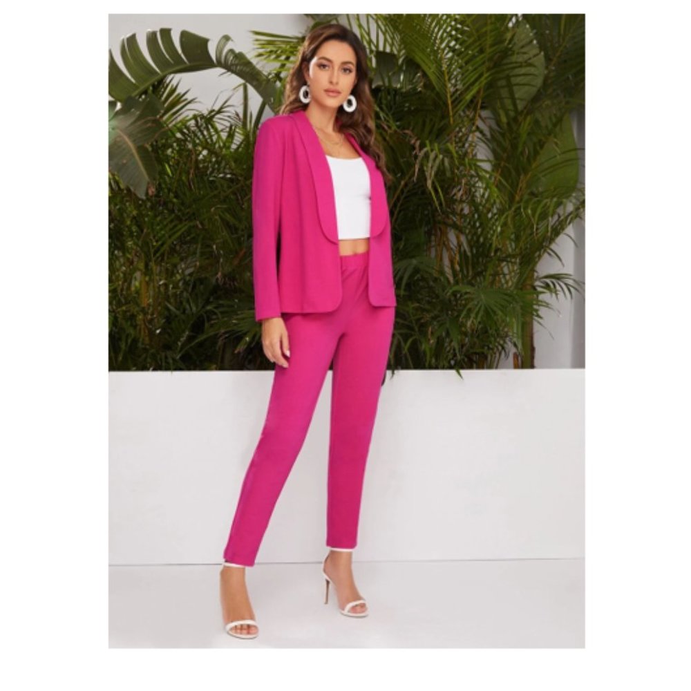 Elegant Pink Women's Blazer Set
